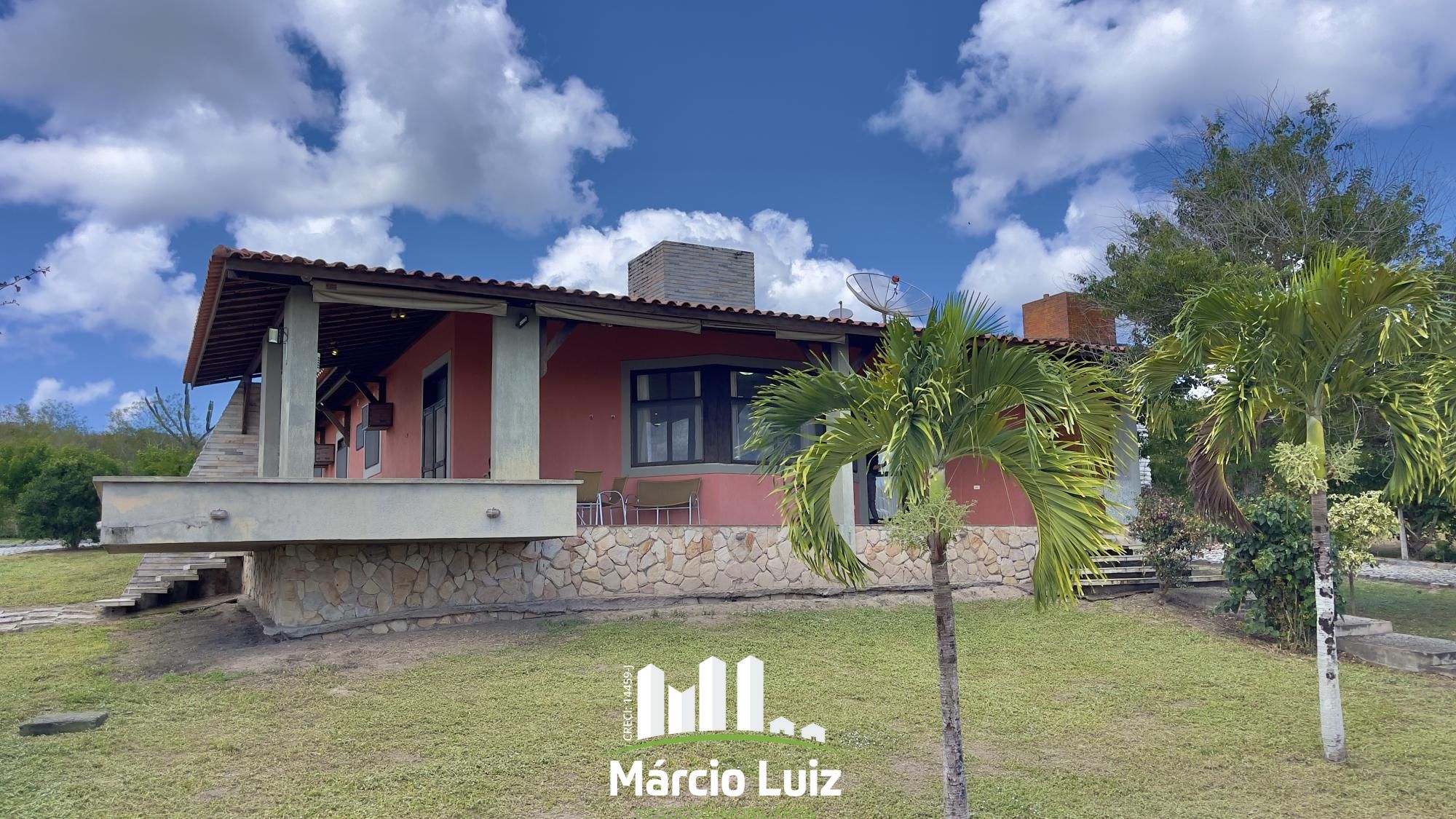 Casa em condomínio de alto padrão no Terras de Santa Fé 1
