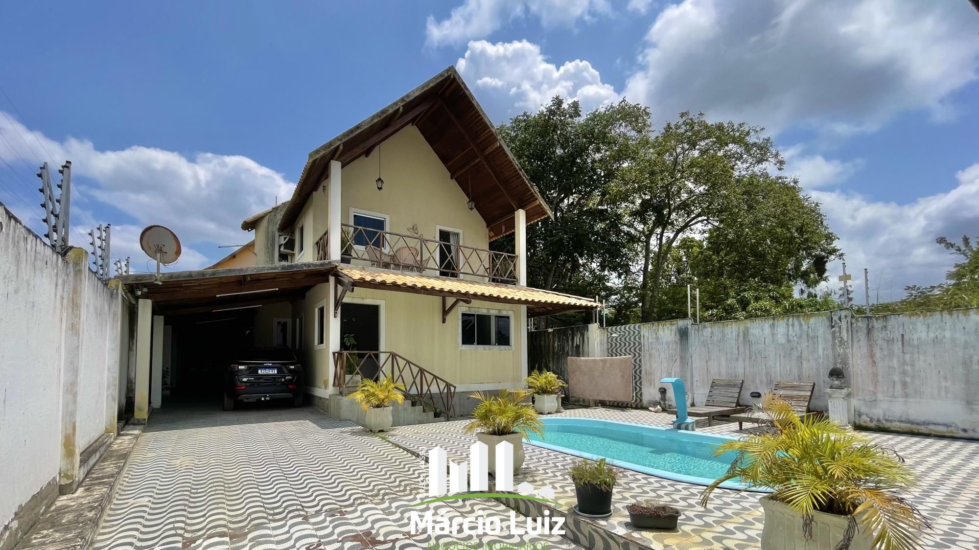 Casa fora de condomínio com piscina à venda no loteamento Alpes Suíços