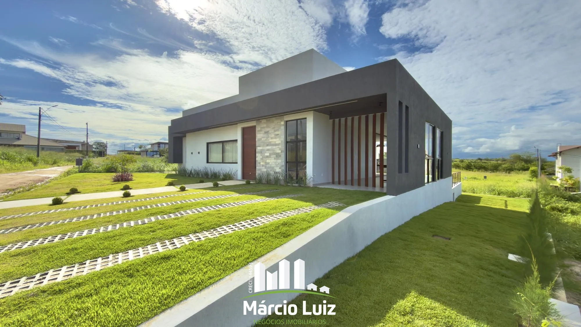 Casa de Alto Padrão à Venda no Condomínio Raiz da Serra