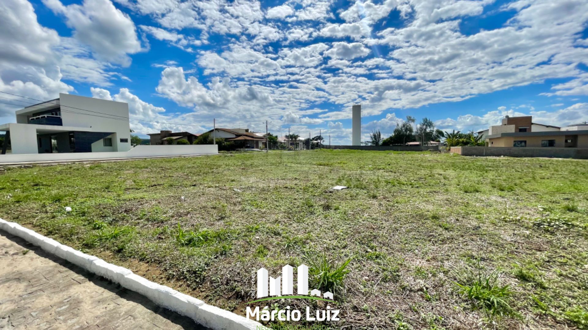 VENDIDO- Terreno  no Condomínio Vista Alegre