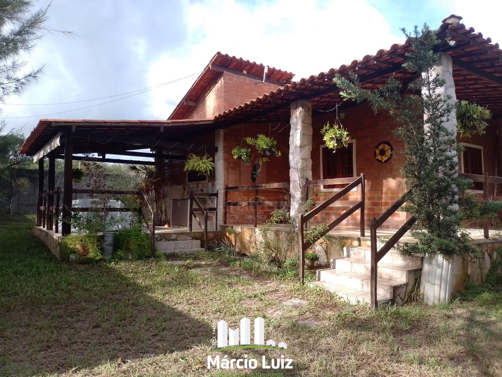 Casa à venda em Gravatá no bairro Santana
