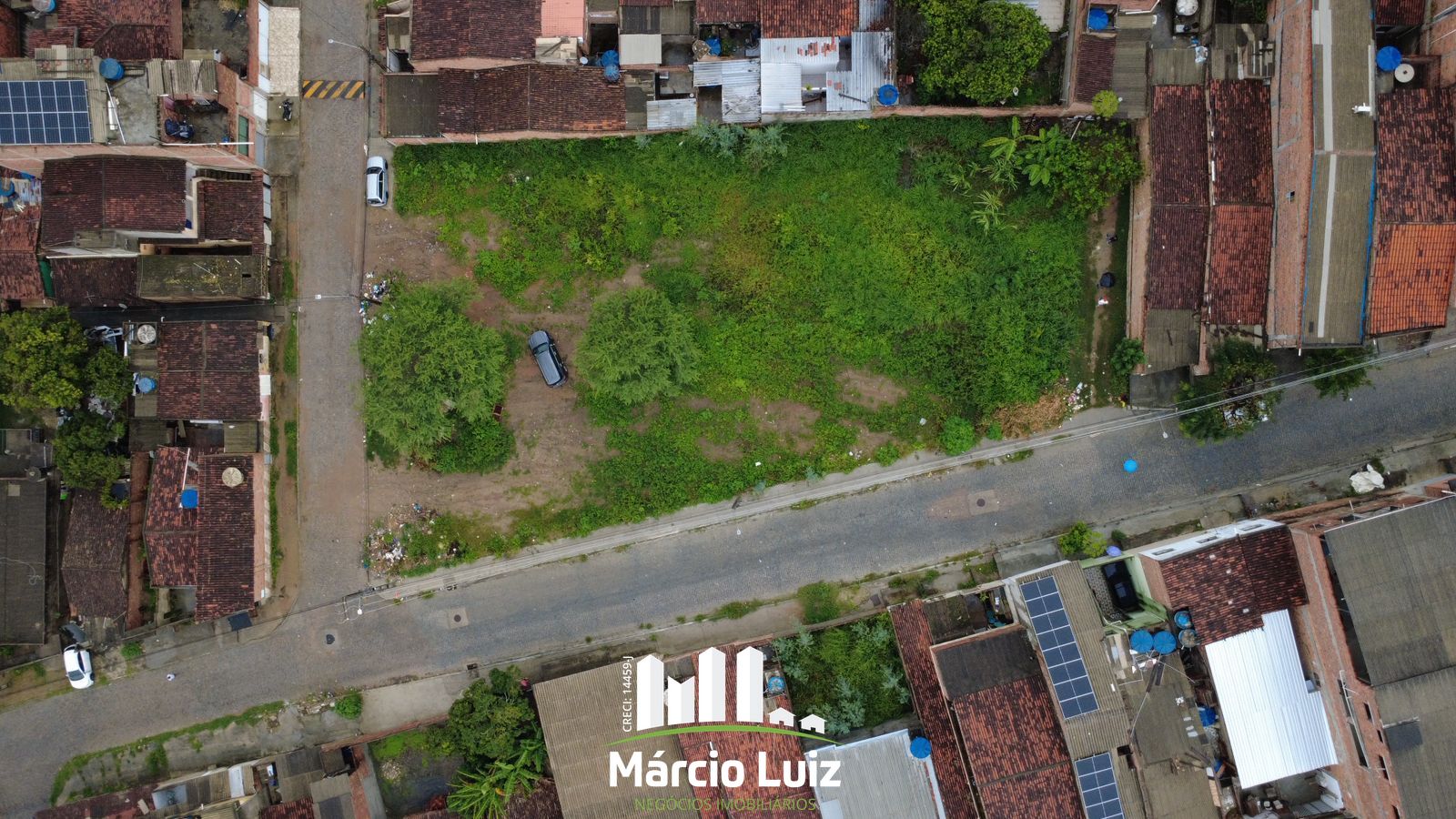 Terreno de Esquina com 1.680m² à Venda em Caruaru