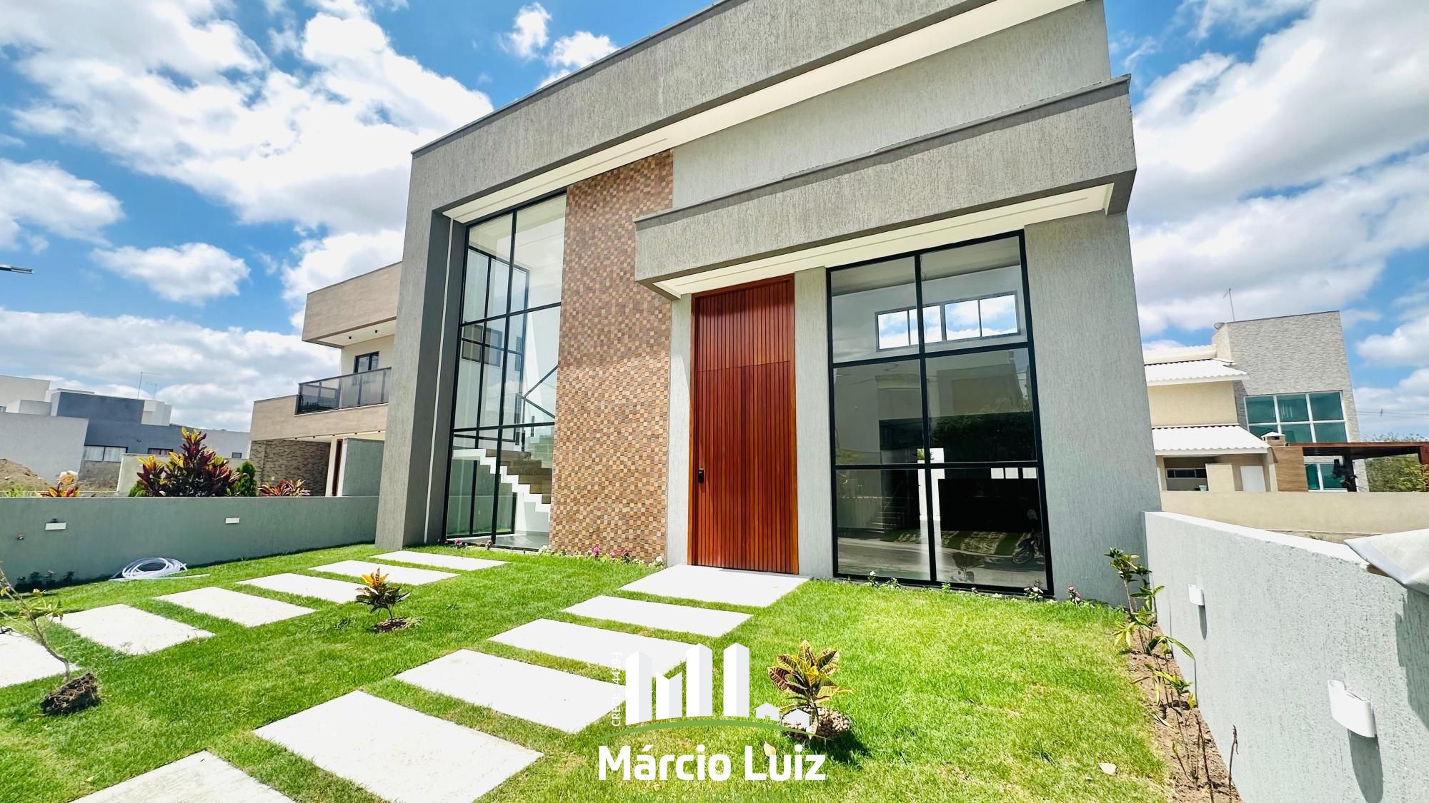 Casa de alto padrão à venda no Condomínio Portal de Vigo