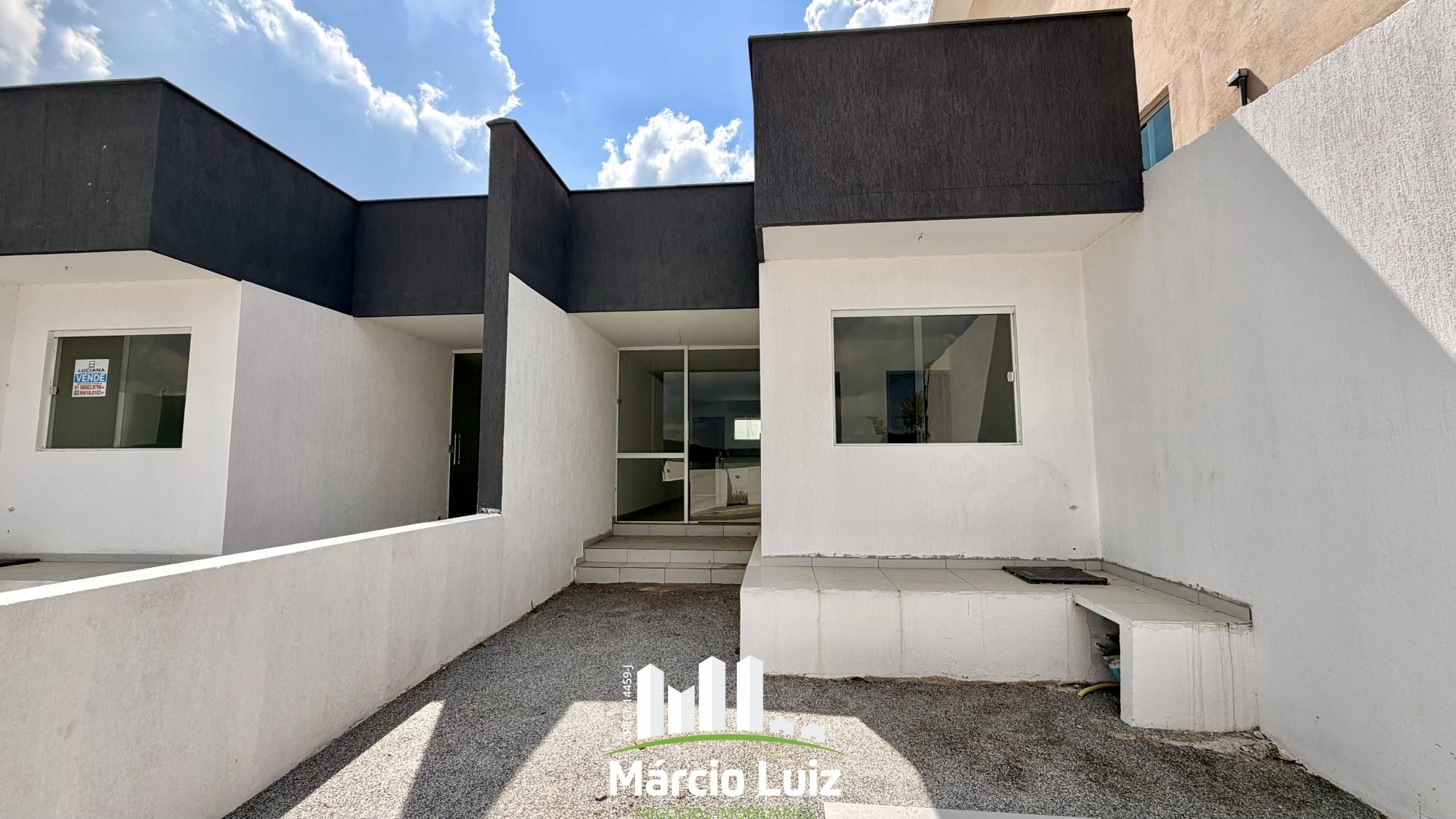 Casa à Venda em Gravatá no Arruamento Serra da Estrela