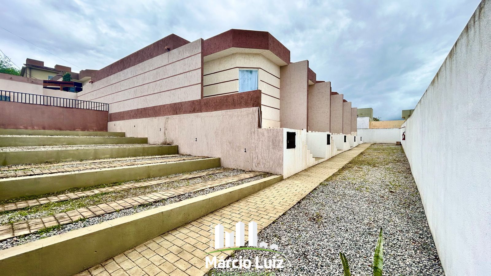 Casa à venda em Gravatá no bairro do Jucá