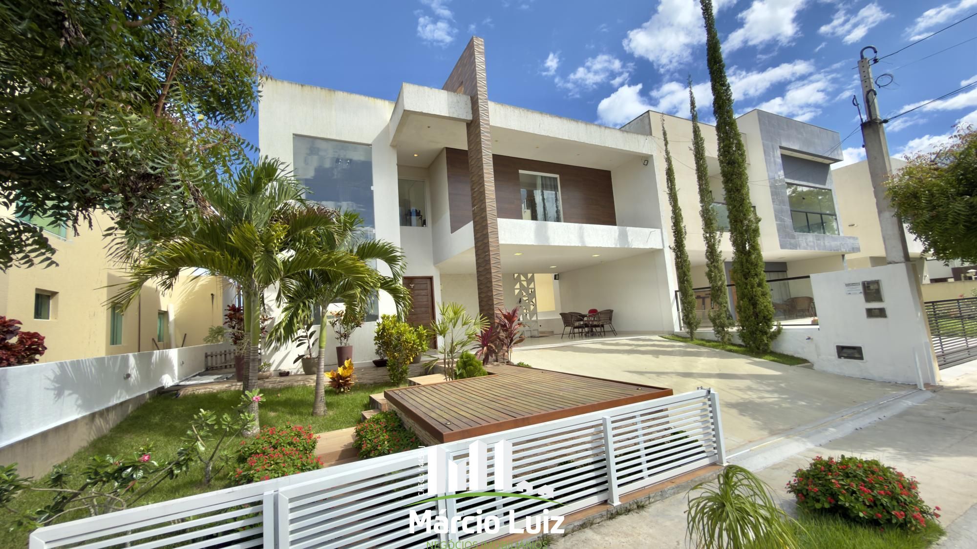 Casa à Venda em Gravatá no Condomínio Portal de Vigo