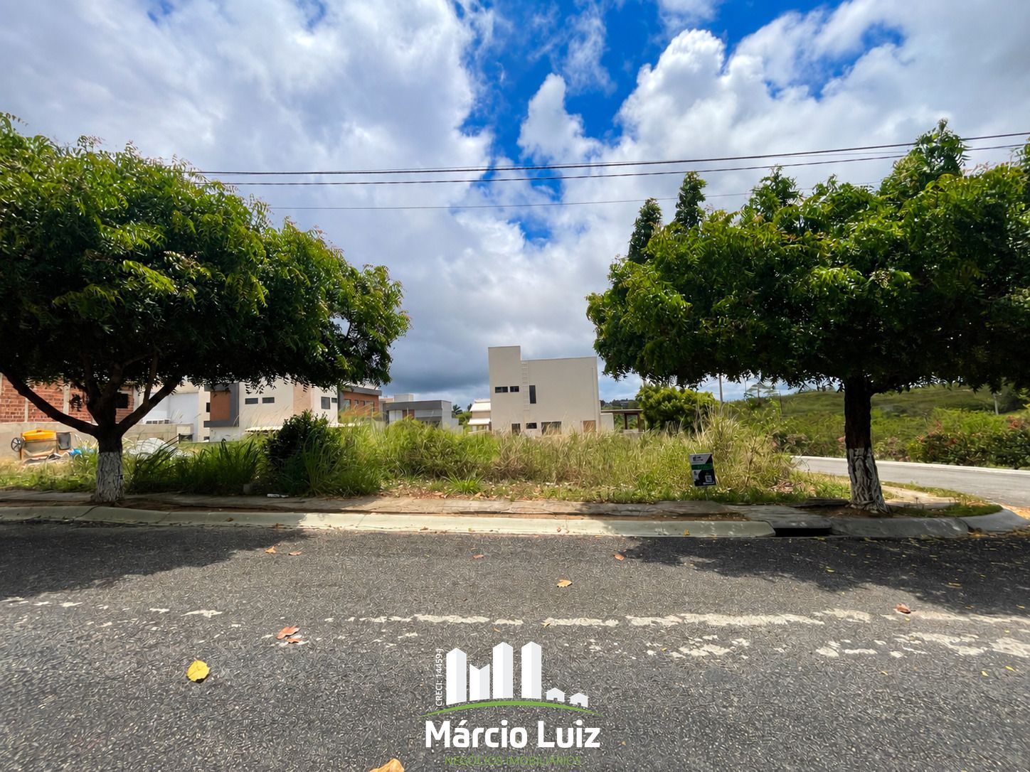 Lote à venda no Condomínio Portal de Vigo