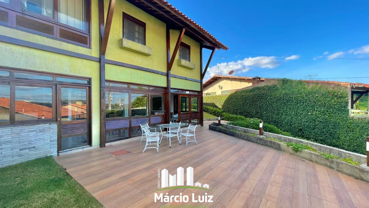 Casa à venda em Gravatá com vista para serra no Condomínio Mont Blanc