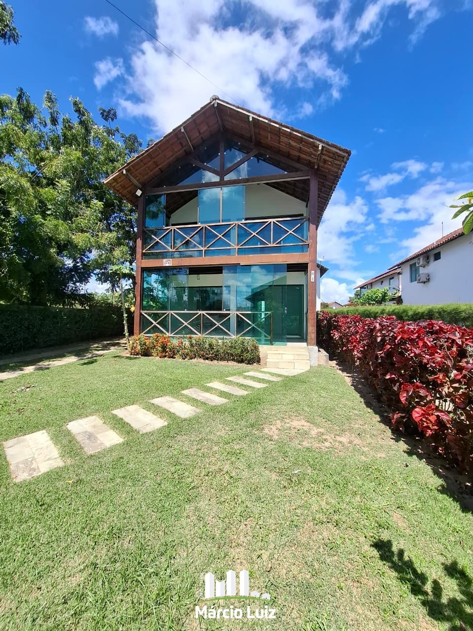 Casa com 04 Quartos à Venda em Condomínio | Gravatá