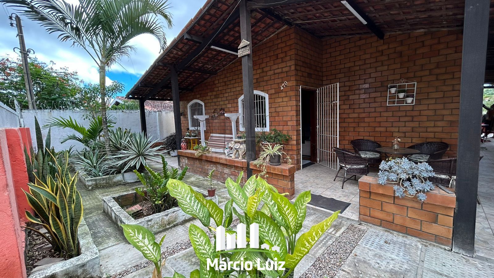Casa solta à venda em Gravatá na cohab 2
