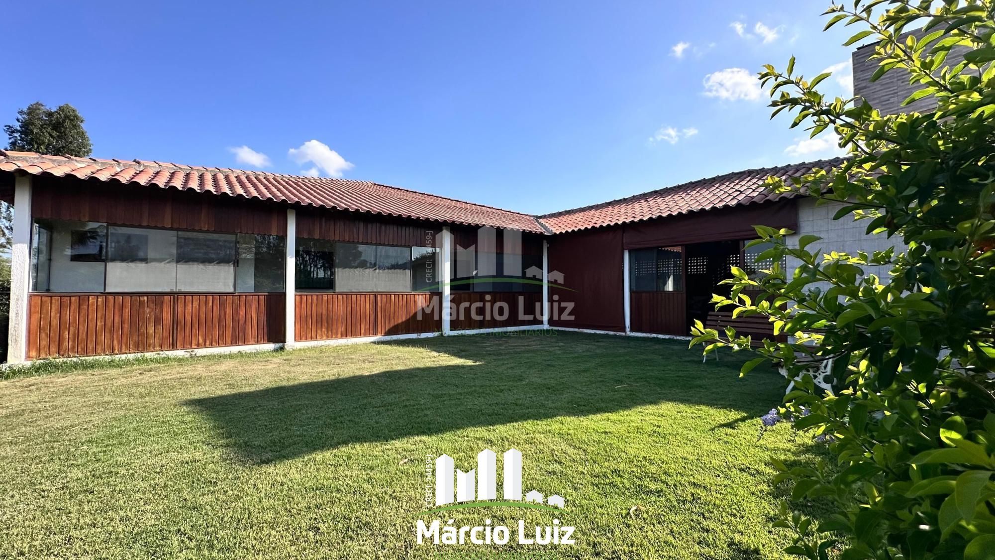 Chácara com 05 quartos à venda em Gravatá