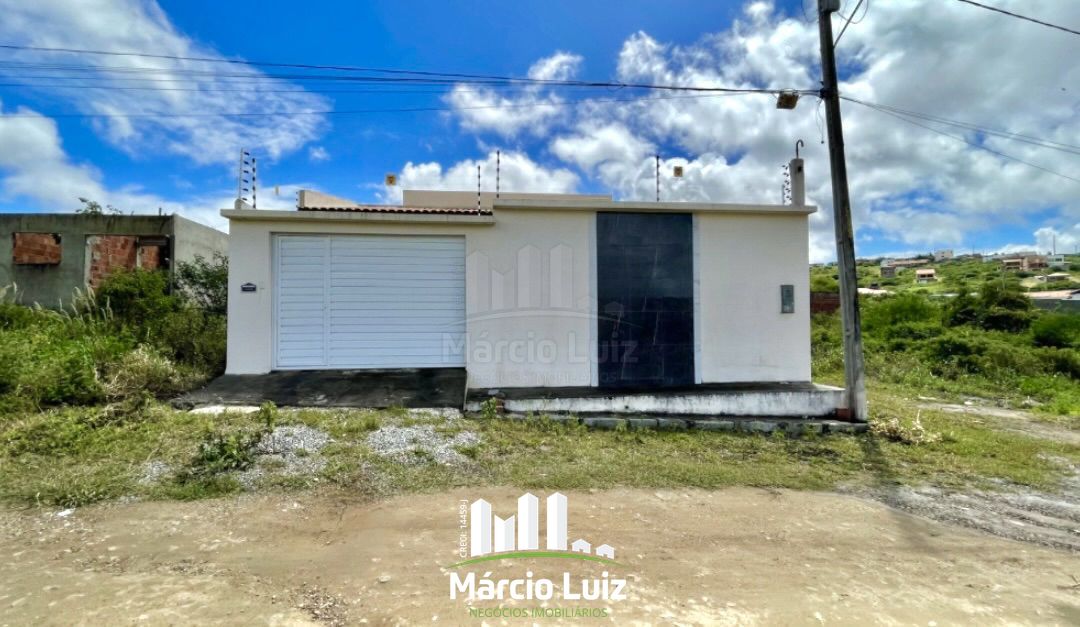 Casa com 03 Quartos à Venda em Gravatá