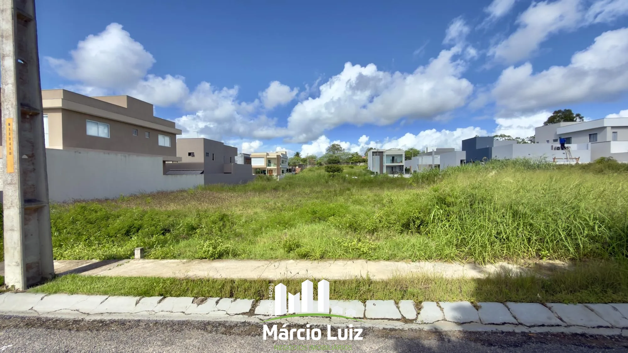 Lote à venda no Condomínio Portal de Vigo