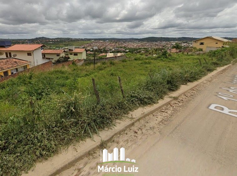 Terreno à venda em Gravatá às margens de avenida