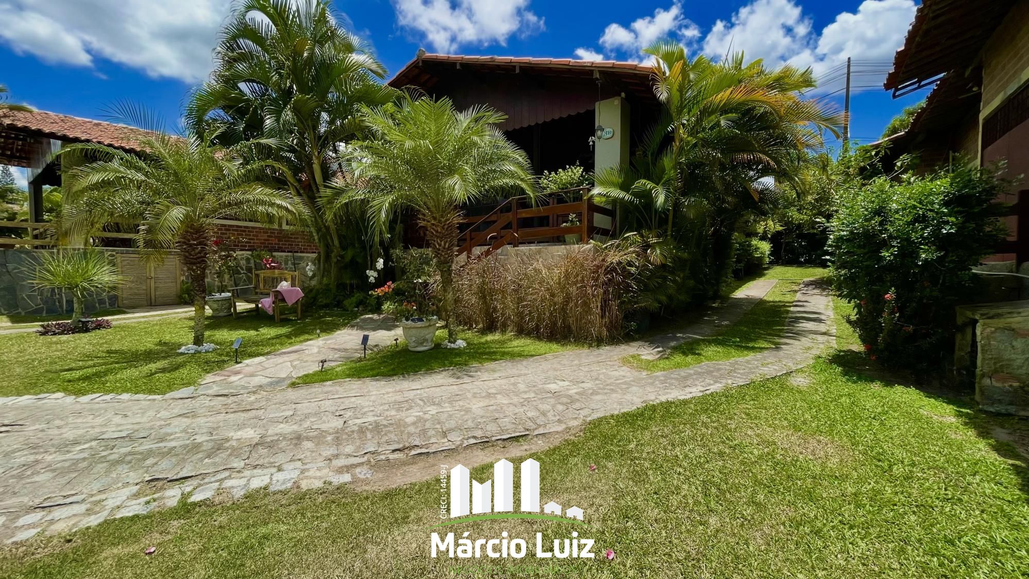 Casa à Venda no Privê Bom Clima