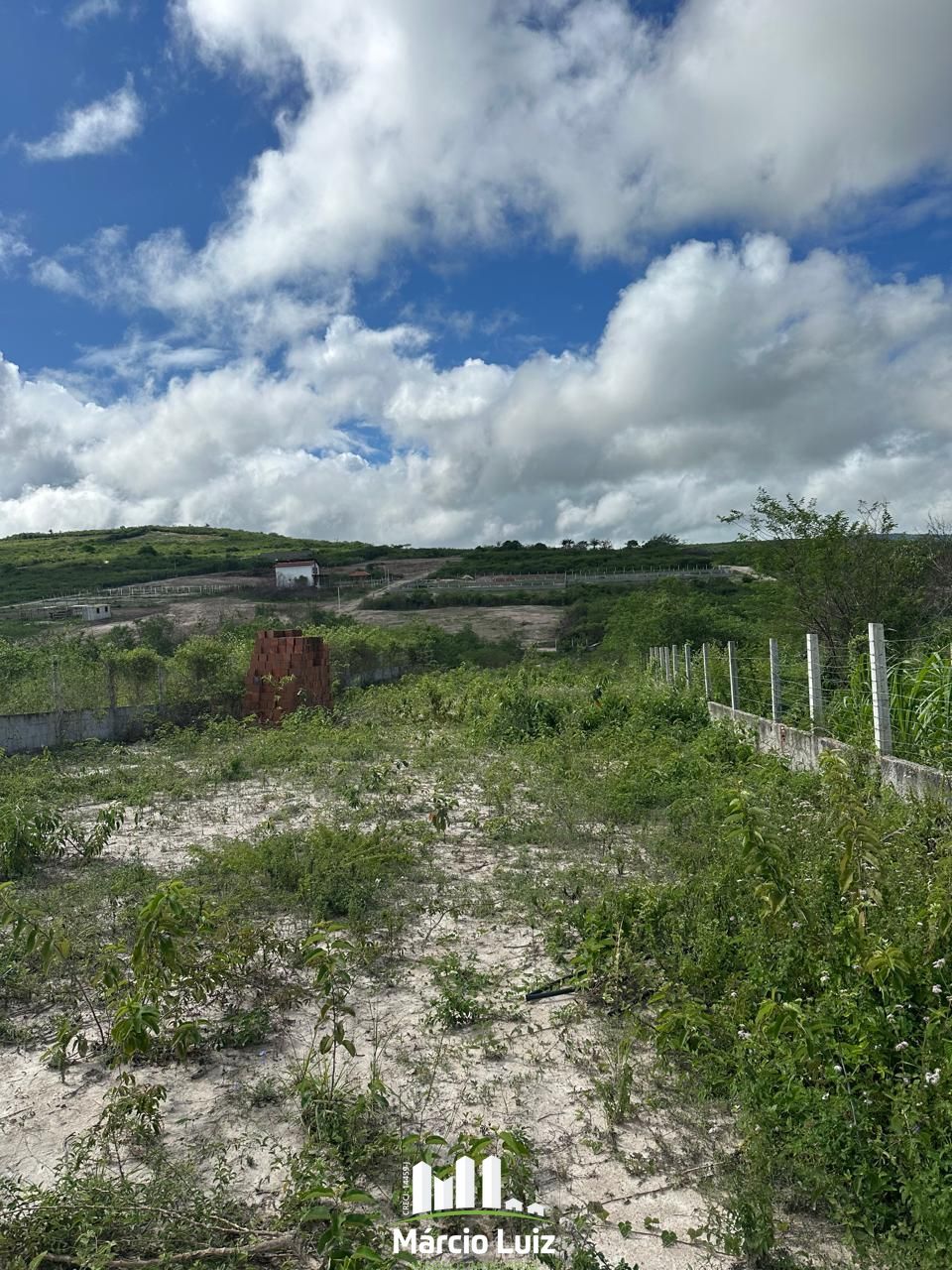 Lote à venda na Chácara Veraneio com 1440m²