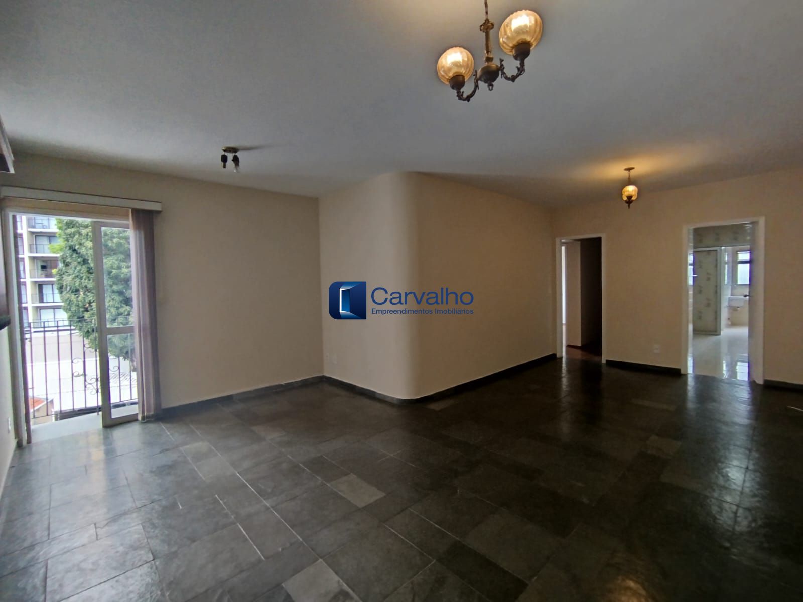 Apartamento à venda no Cambuí – 3 dormitórios | 100 m²