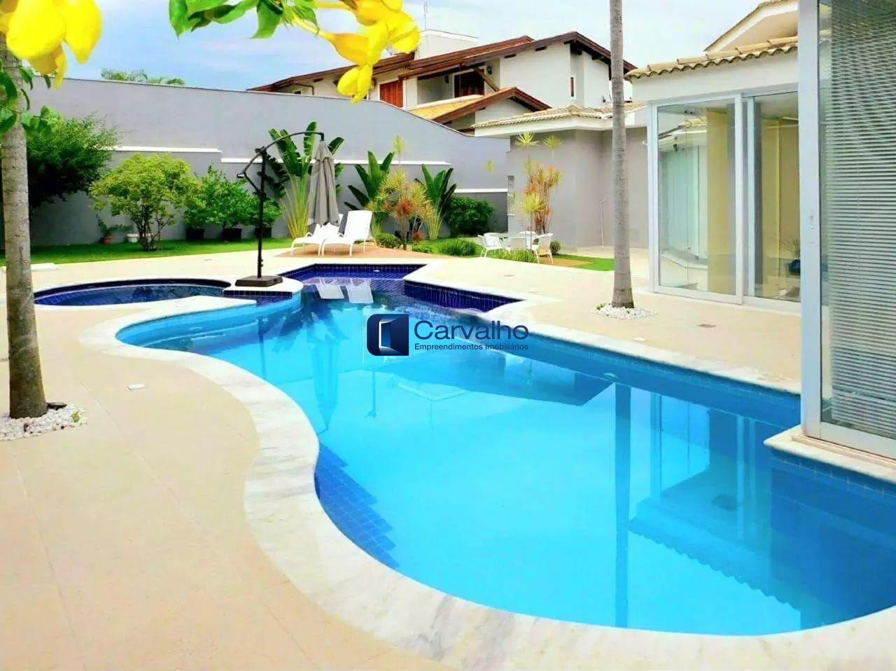 Casa à venda com 4 suítes no Condomínio Alphaville Campinas SP