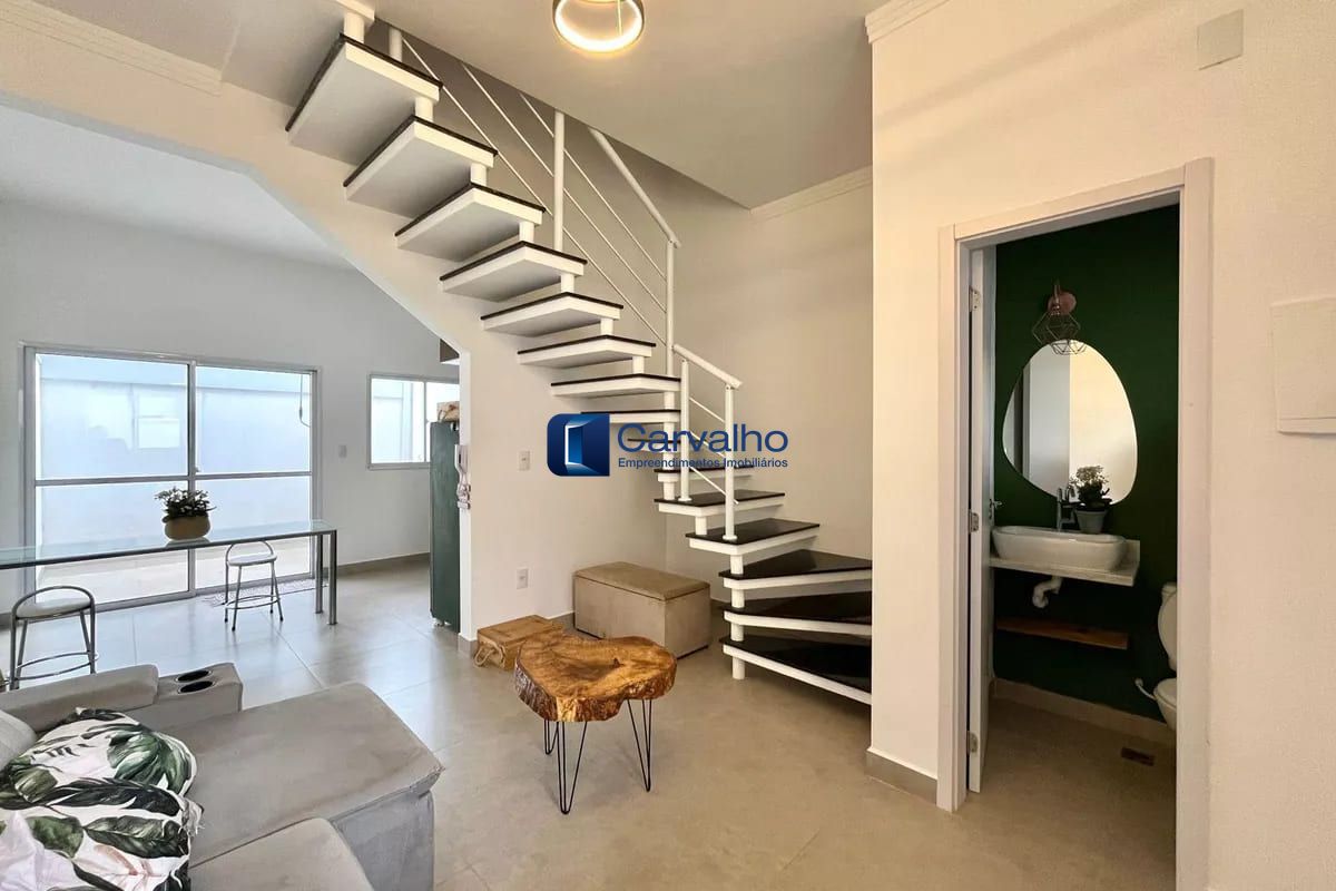 Casa em Condomínio à Venda no Parque Taquaral em Campinas | 2 Suítes e Varanda