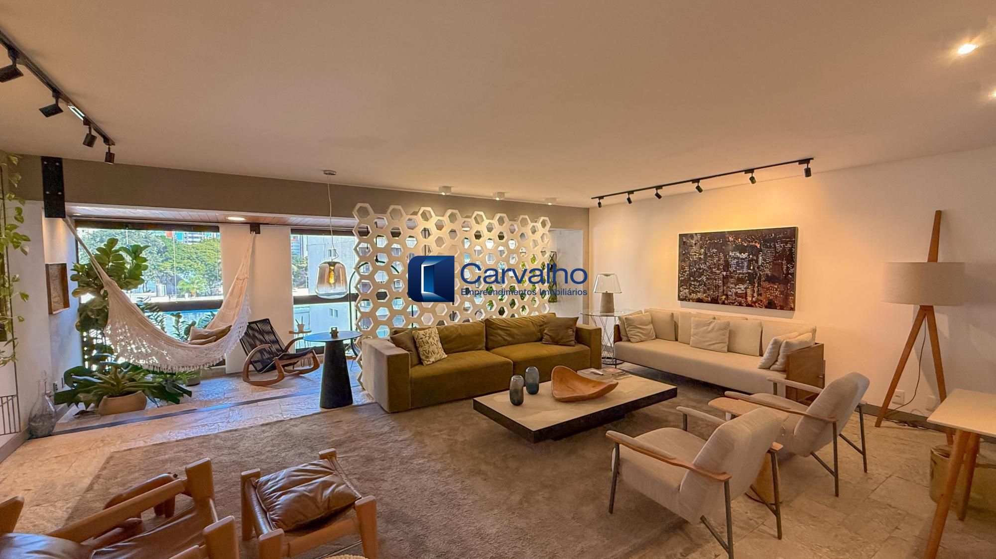 Apartamento 3 suítes com sala ampliada 2 vagas paralelas - Cambuí - Campinas