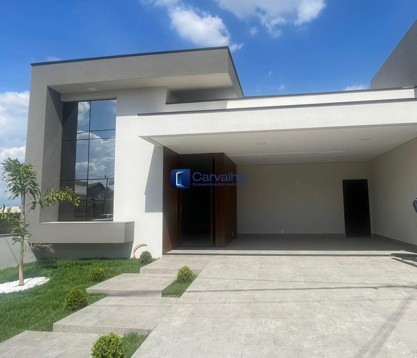Casa Moderna com 3 Dormitórios, Suíte, Piscina e Área Gourmet