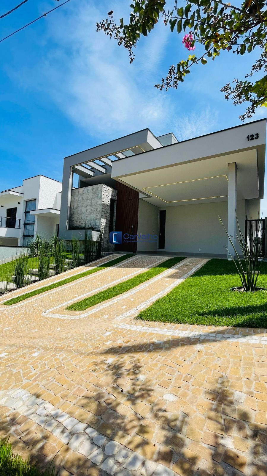 Casa em Condomínio  à venda 3 suítes, 200m²  Swiss Park  - Campinas SP