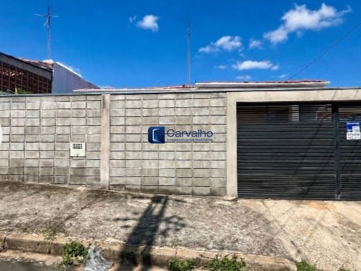 Casa à venda com 250m², 3 quartos e 2 vagas R$ 610.000