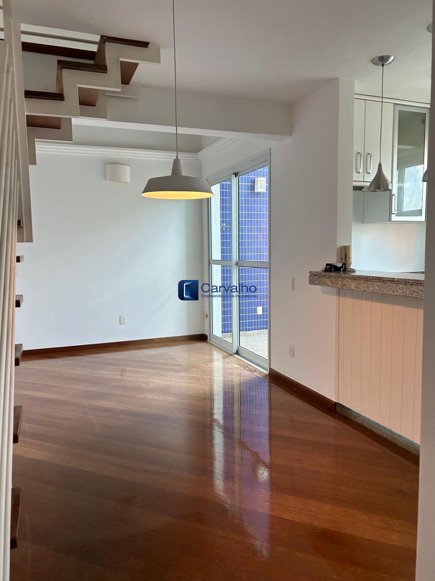 Apartamento Duplex para Locação Cambuí | 54m², 1 Suíte e Garagem Coberta