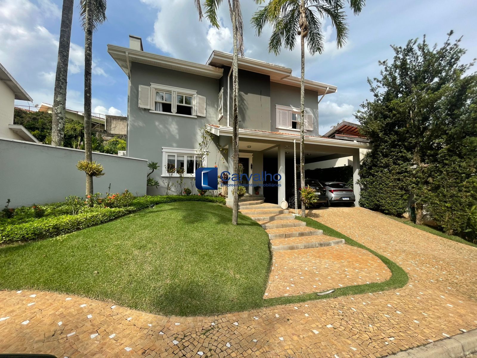 Casa à venda – 520 m² de terreno | 370 m² de construção
