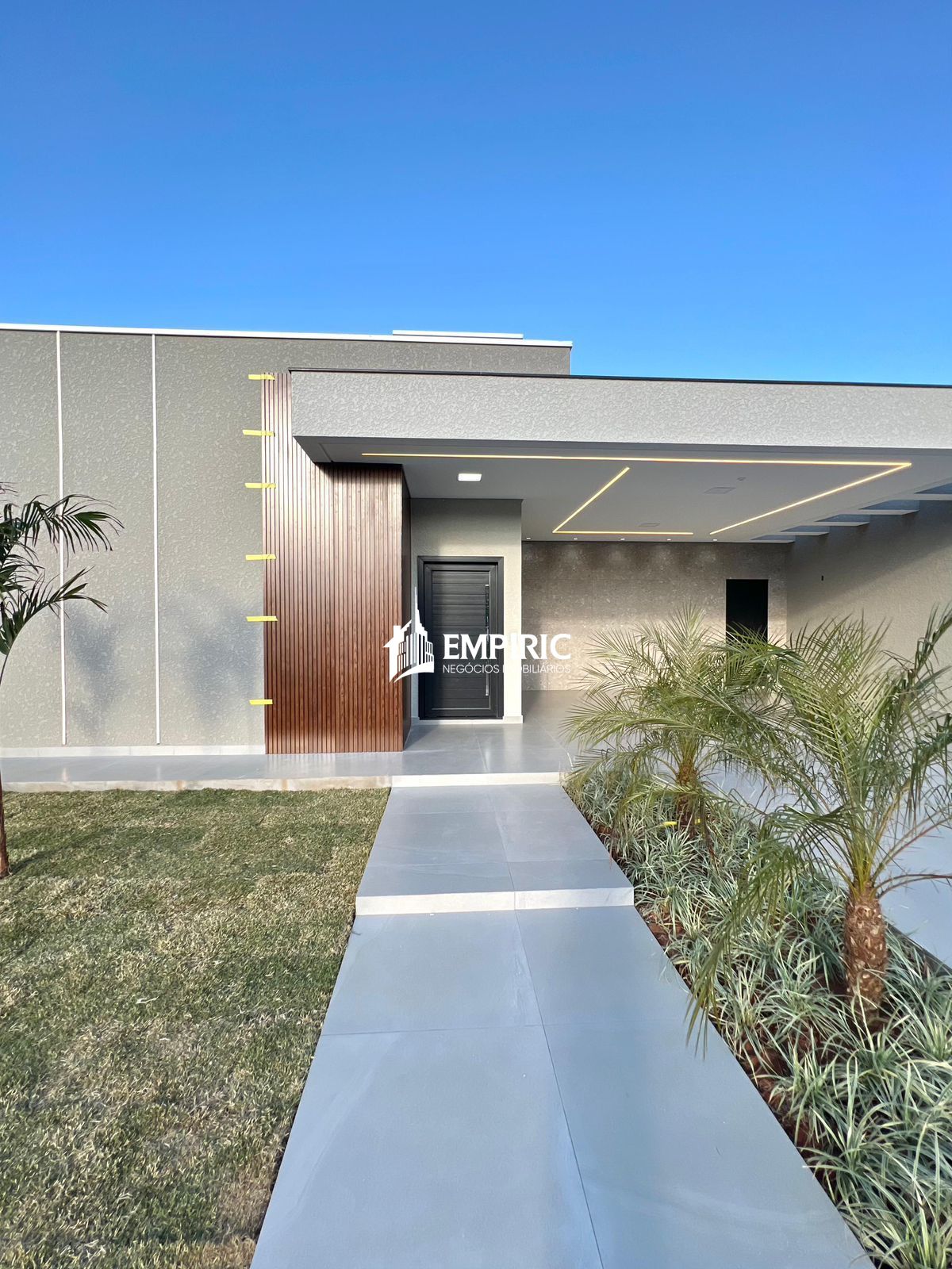 Casa à venda em Uvaranas, Ponta Grossa — Portal Chave Fácil