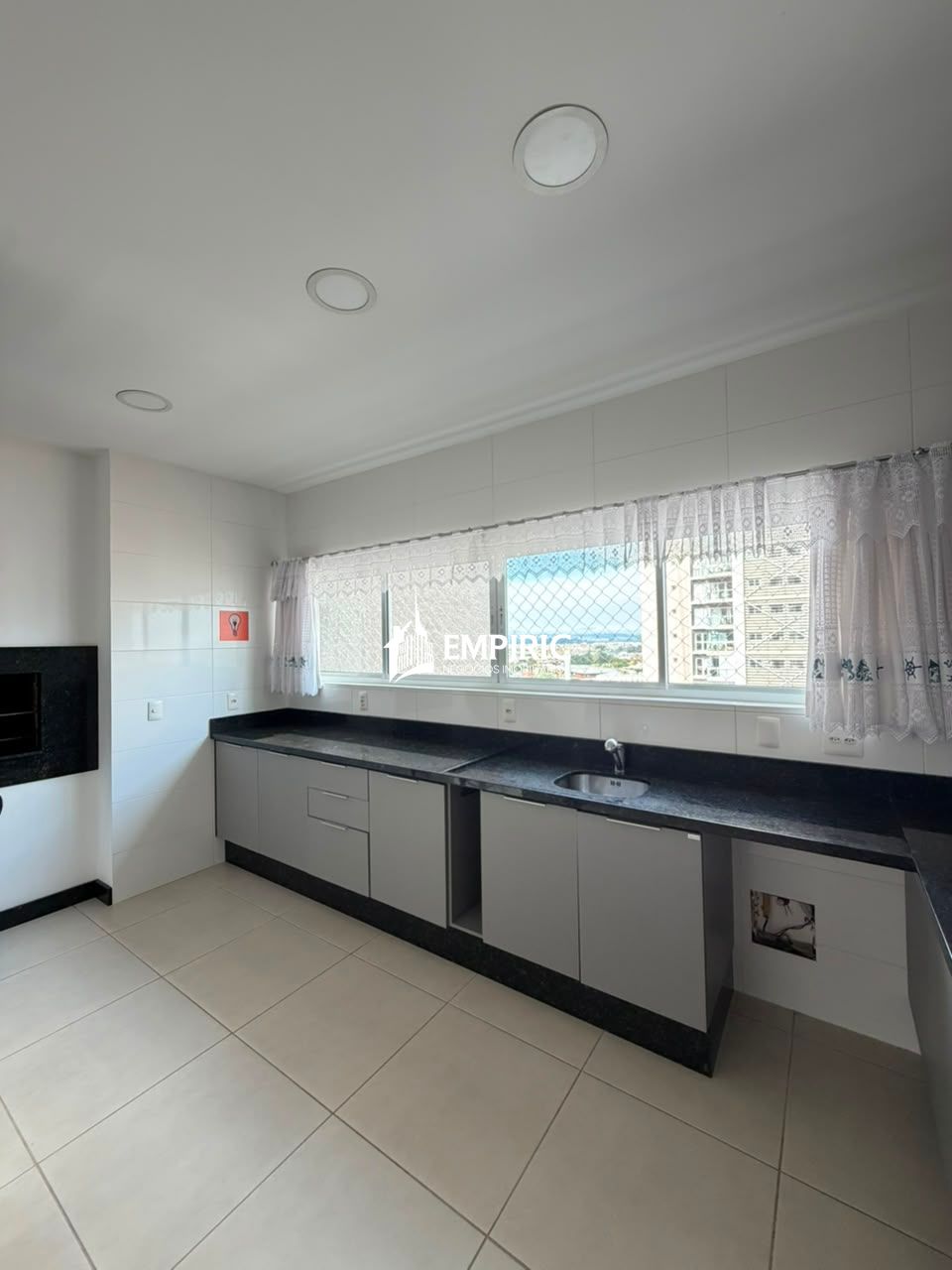 Apartamento à venda e para alugar em Oficinas, Ponta Grossa — Portal Chave Fácil