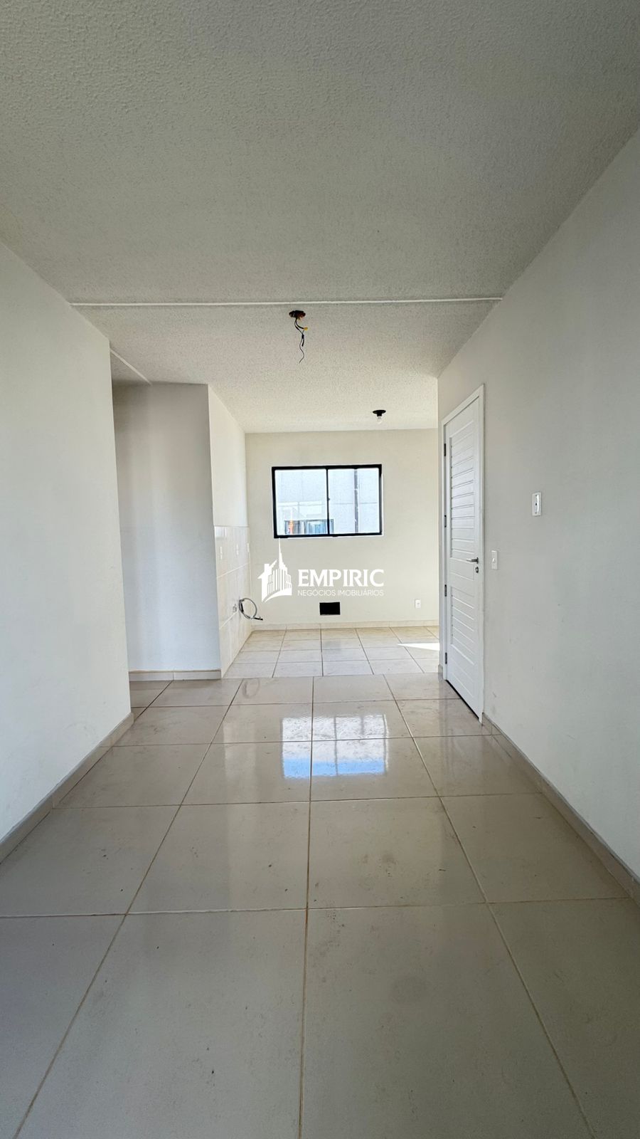 Apartamento à venda em Uvaranas, Ponta Grossa — Portal Chave Fácil