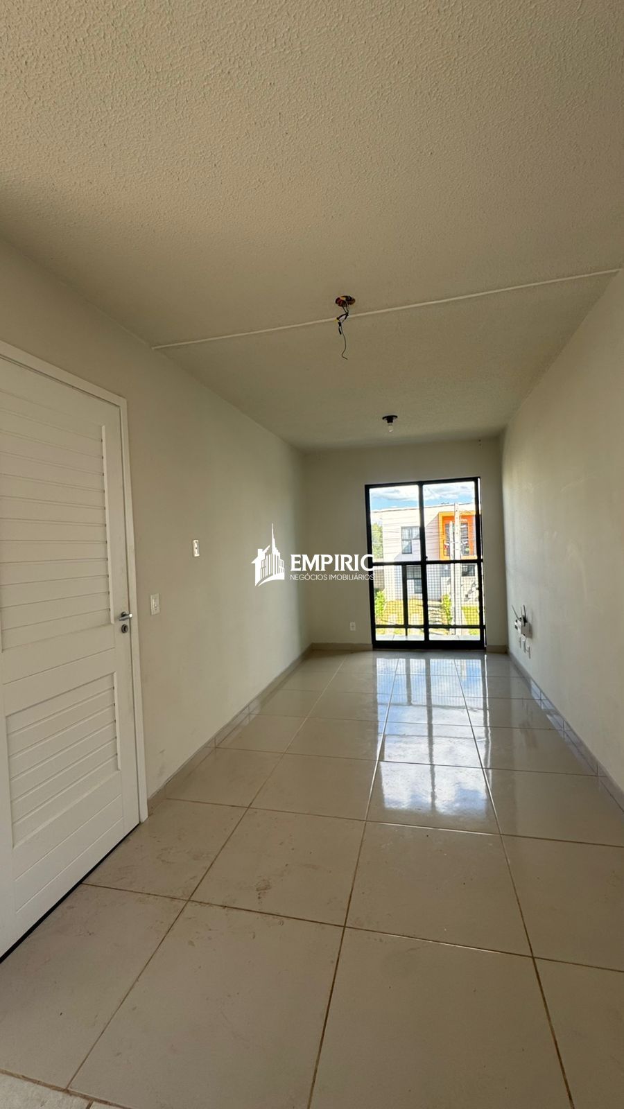 Apartamento à venda em Uvaranas, Ponta Grossa — Portal Chave Fácil