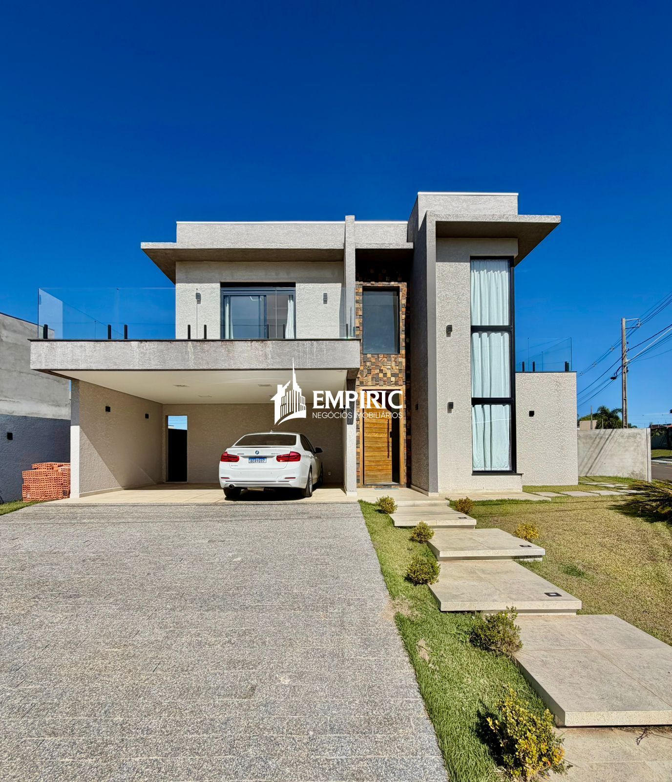 Casa à venda em Uvaranas, Ponta Grossa — Portal Chave Fácil