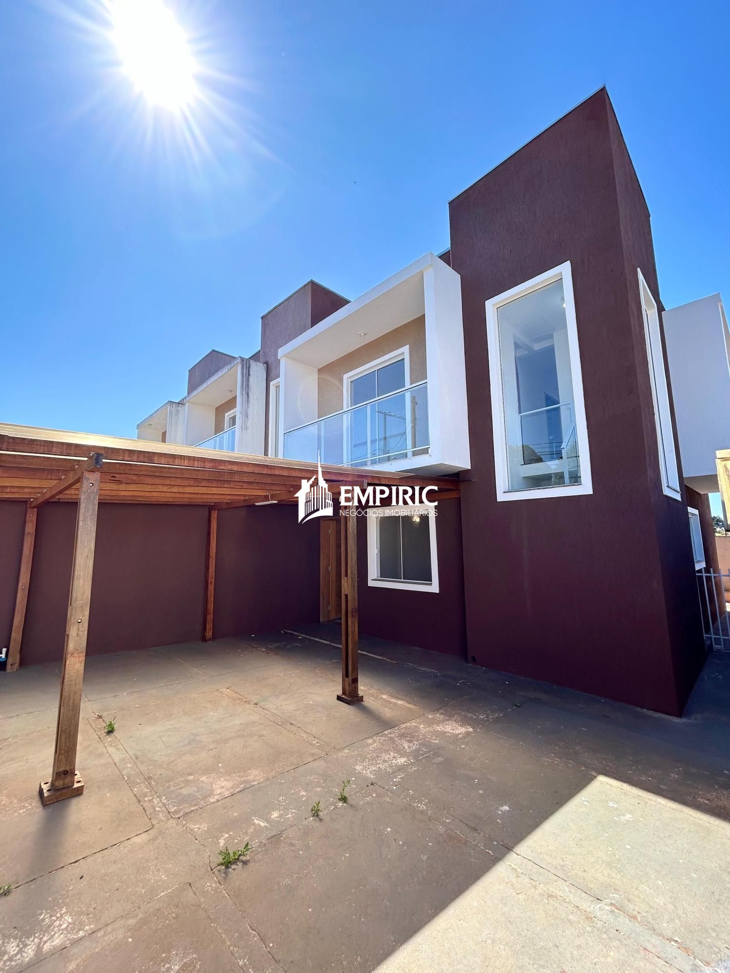 Casa à venda em Uvaranas, Ponta Grossa — Portal Chave Fácil