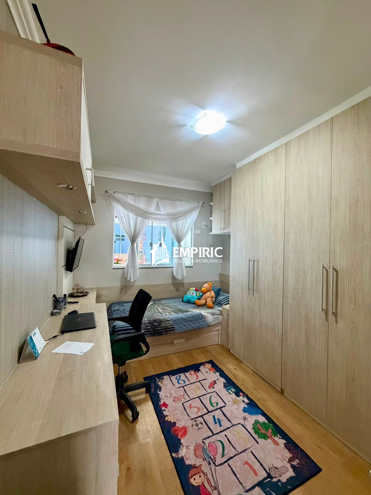 Casa à venda em Uvaranas, Ponta Grossa — Portal Chave Fácil