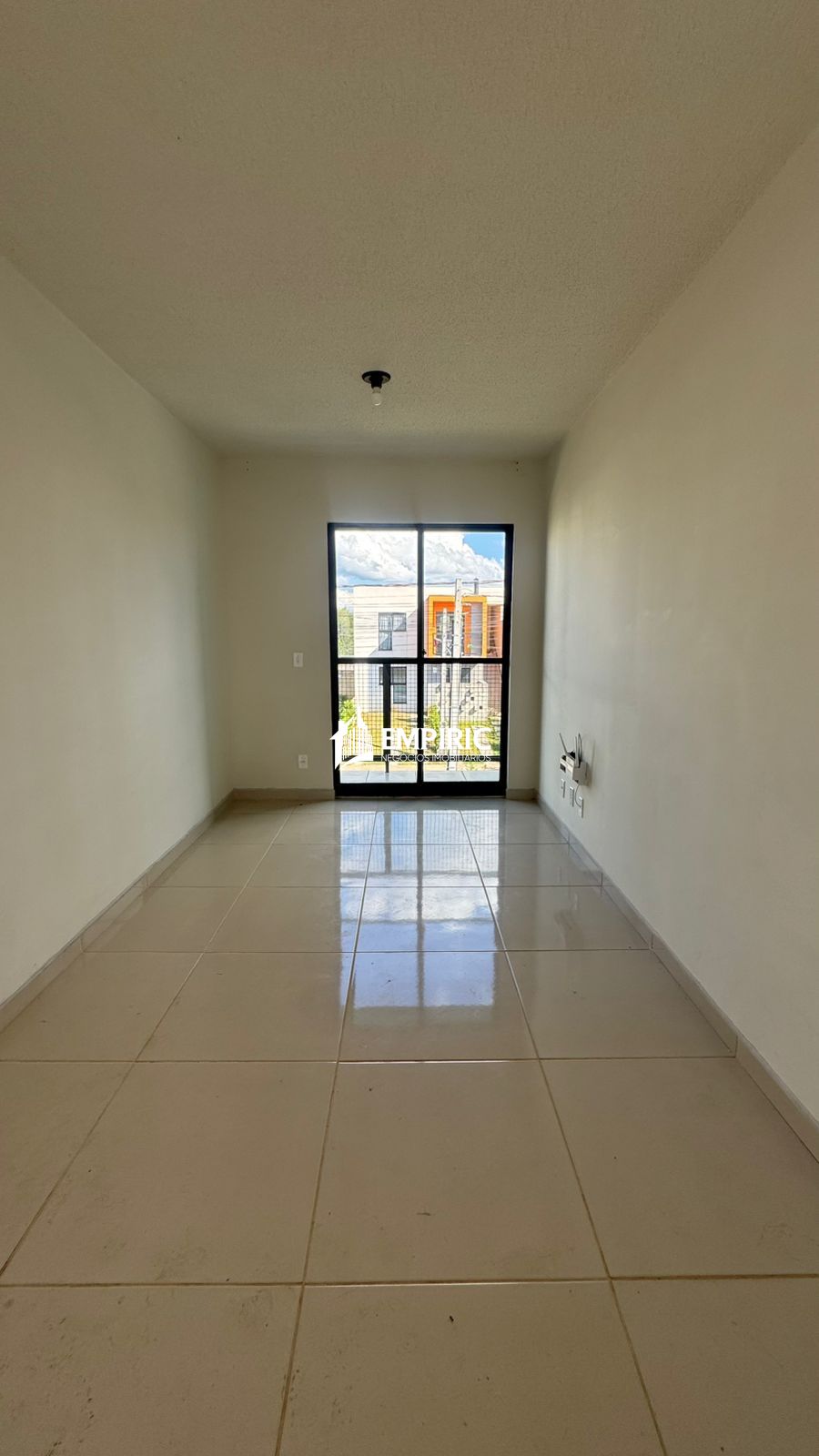 Apartamento à venda em Uvaranas, Ponta Grossa — Portal Chave Fácil