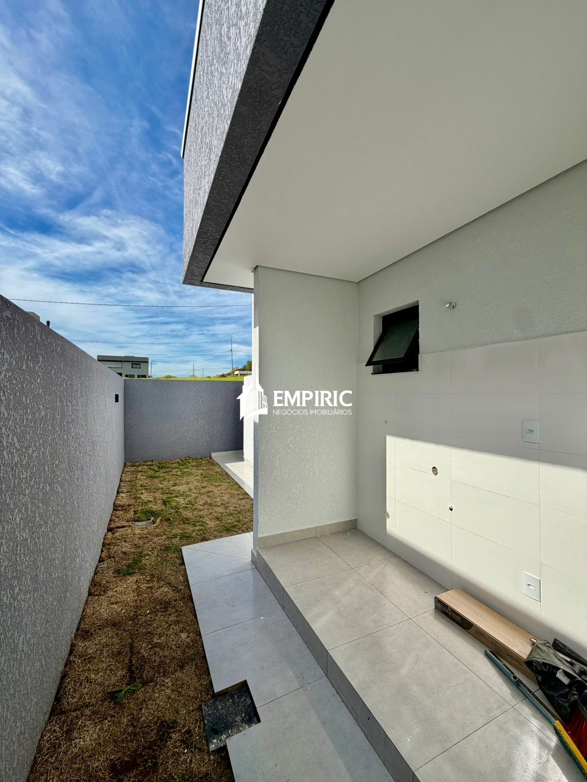 Casa à venda em Colônia Dona Luíza, Ponta Grossa — Portal Chave Fácil