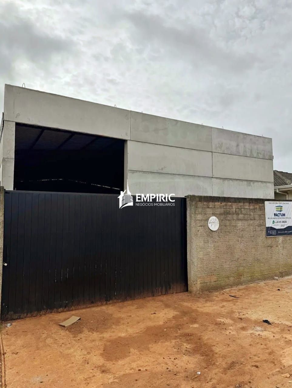Galpão/Depósito/Armazém para alugar em Uvaranas, Ponta Grossa — Portal Chave Fácil