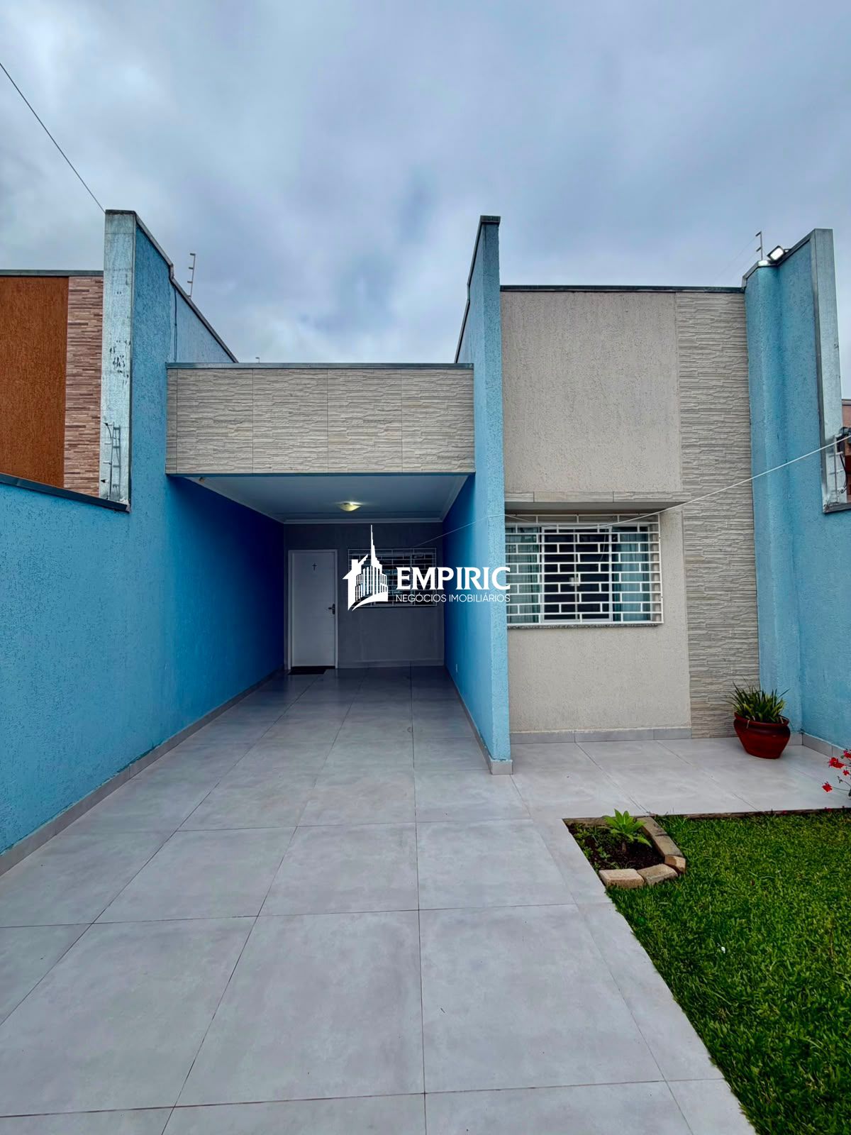 Casa à venda em Uvaranas, Ponta Grossa — Portal Chave Fácil