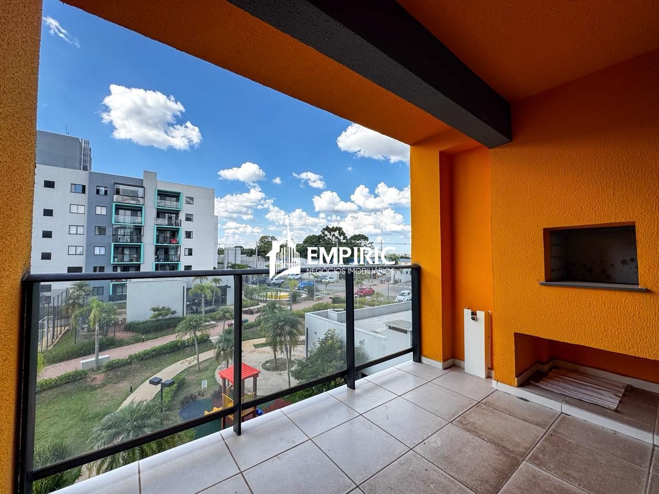 Apartamento à venda em Uvaranas, Ponta Grossa — Portal Chave Fácil