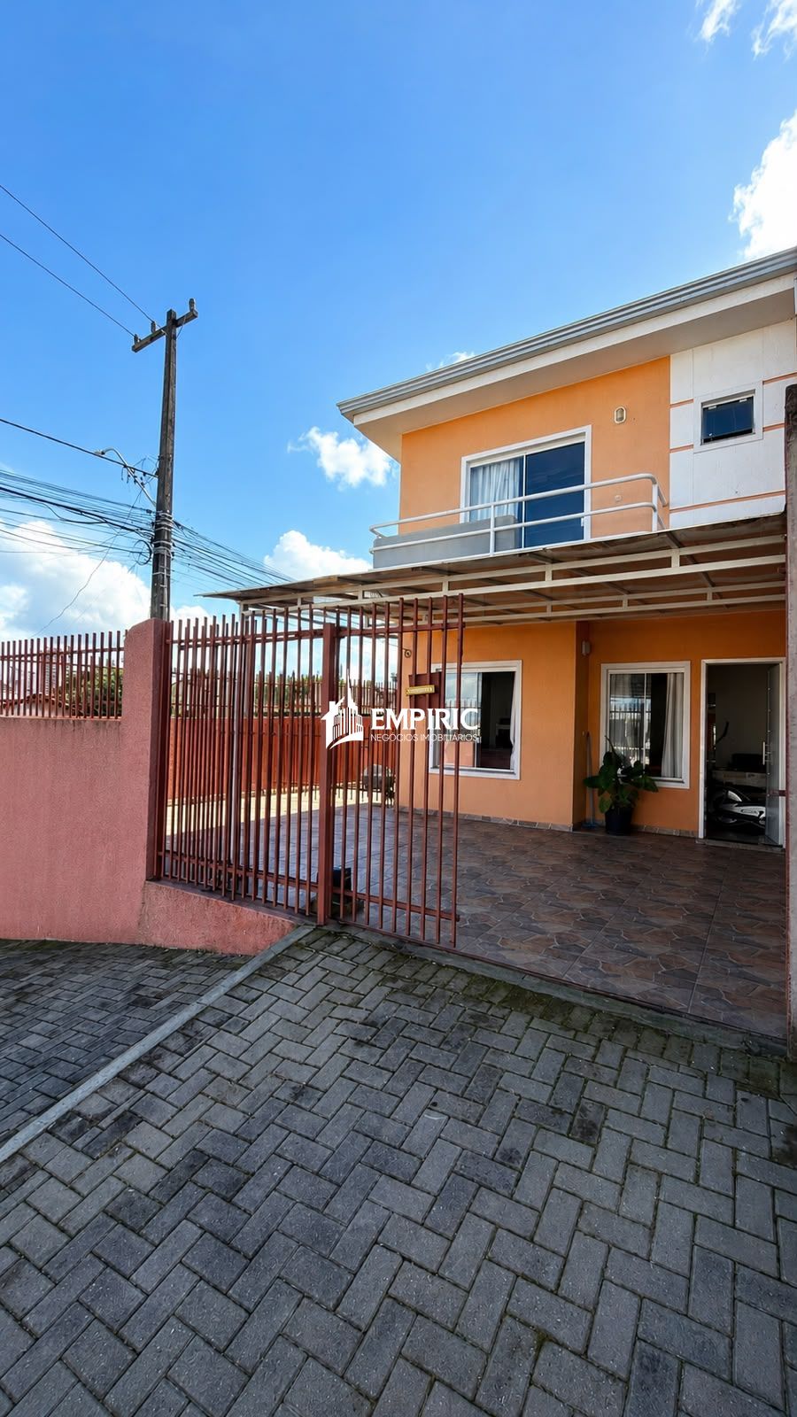 Casa à venda em Uvaranas, Ponta Grossa — Portal Chave Fácil