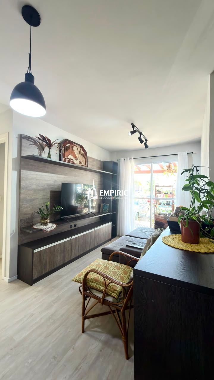 Apartamento à venda em Uvaranas, Ponta Grossa — Portal Chave Fácil