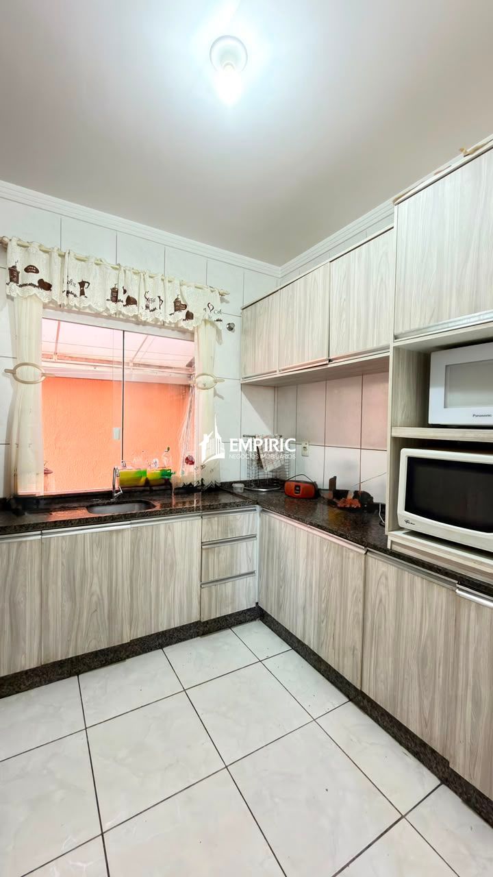 Casa à venda em Uvaranas, Ponta Grossa — Portal Chave Fácil