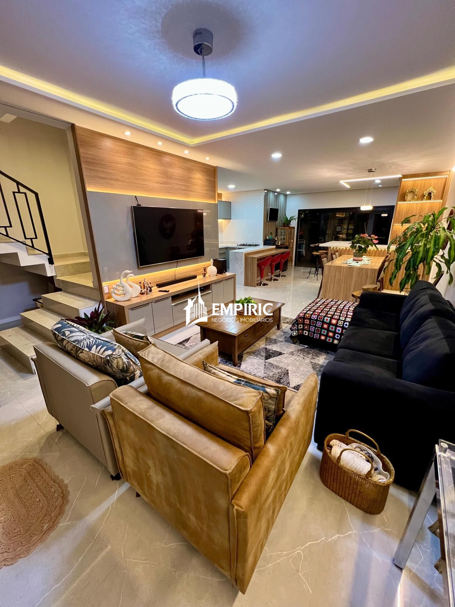 Casa à venda em Olarias, Ponta Grossa — Portal Chave Fácil
