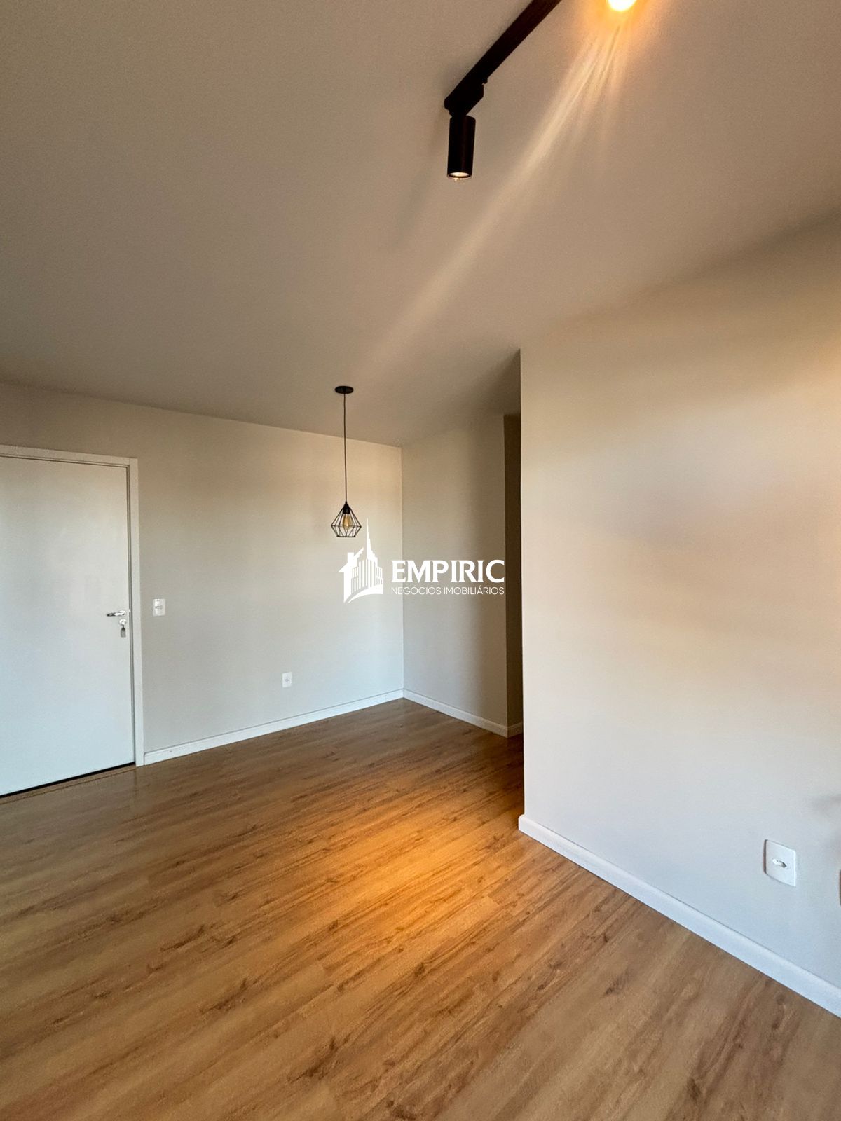 Apartamento à venda em Uvaranas, Ponta Grossa — Portal Chave Fácil