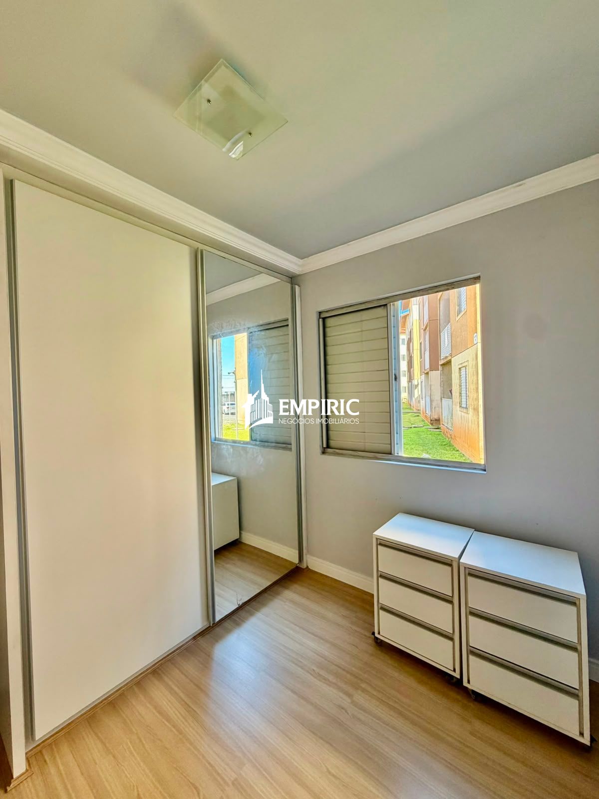 Apartamento à venda em Uvaranas, Ponta Grossa — Portal Chave Fácil