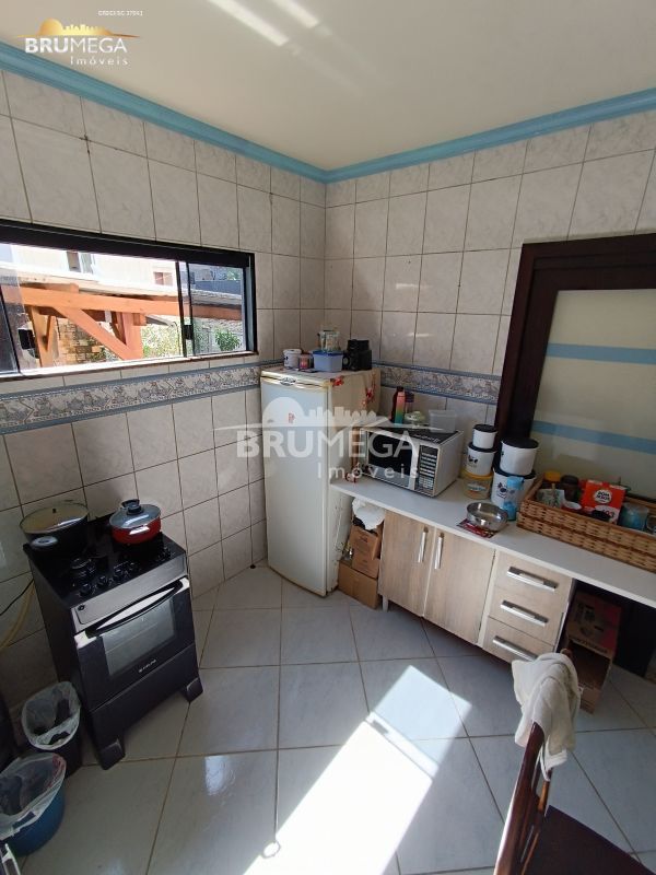 Casa de 8 quartos, 200m² no bairro Dom Joaquim, em Brusque | Eu Corretor