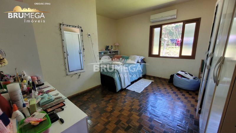 Casa de 4 quartos, no bairro Tomaz Coelho, em Brusque | Eu Corretor