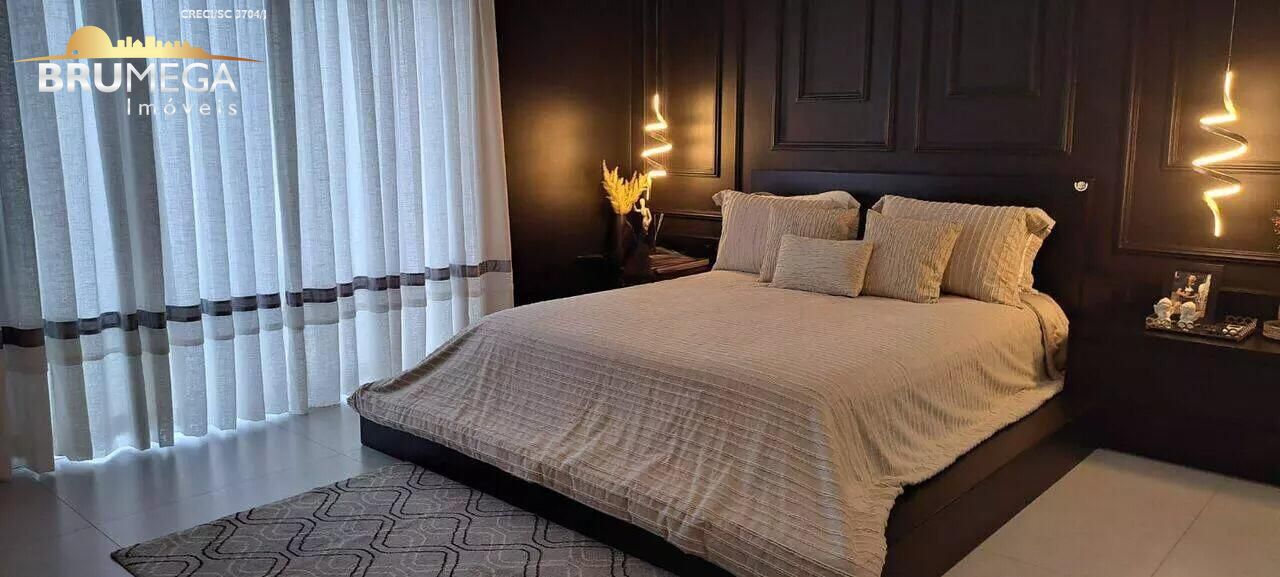Casa de 3 quartos, 215m² no bairro Dom Joaquim, em Brusque | Eu Corretor